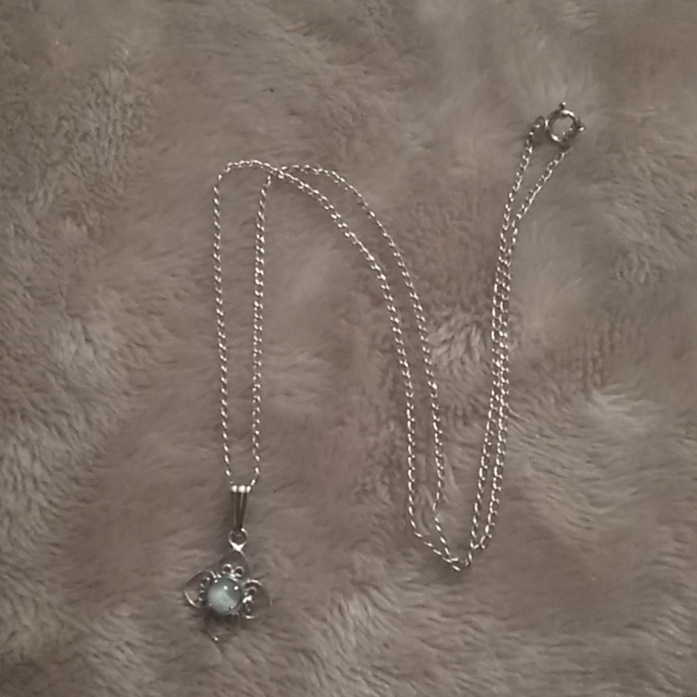 Little girl necklace silver w/ blue stone
